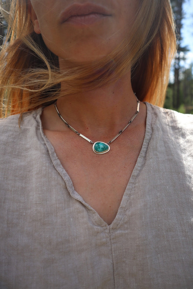 
                  
                    Load image into Gallery viewer, Perennial Choker Necklace
                  
                