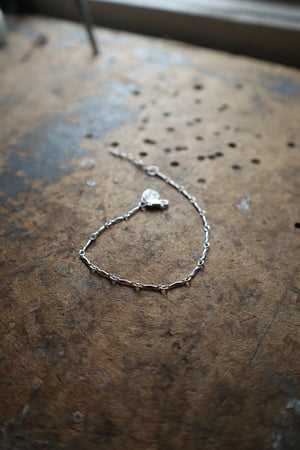 
                  
                    Load image into Gallery viewer, Even Daintier Chain Bracelet
                  
                